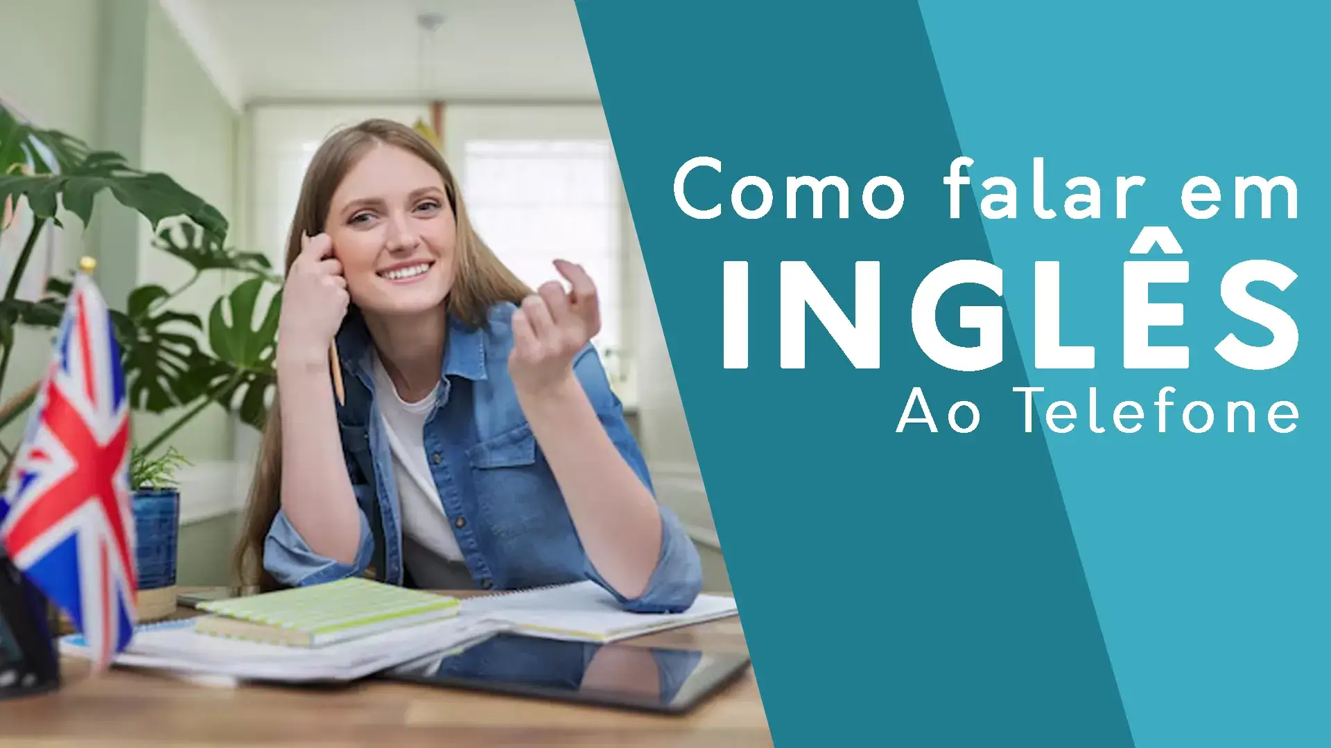 Profissional atendendo ao telefone em ambiente corporativo, representando o curso "Como Falar ao Telefone em Inglês".